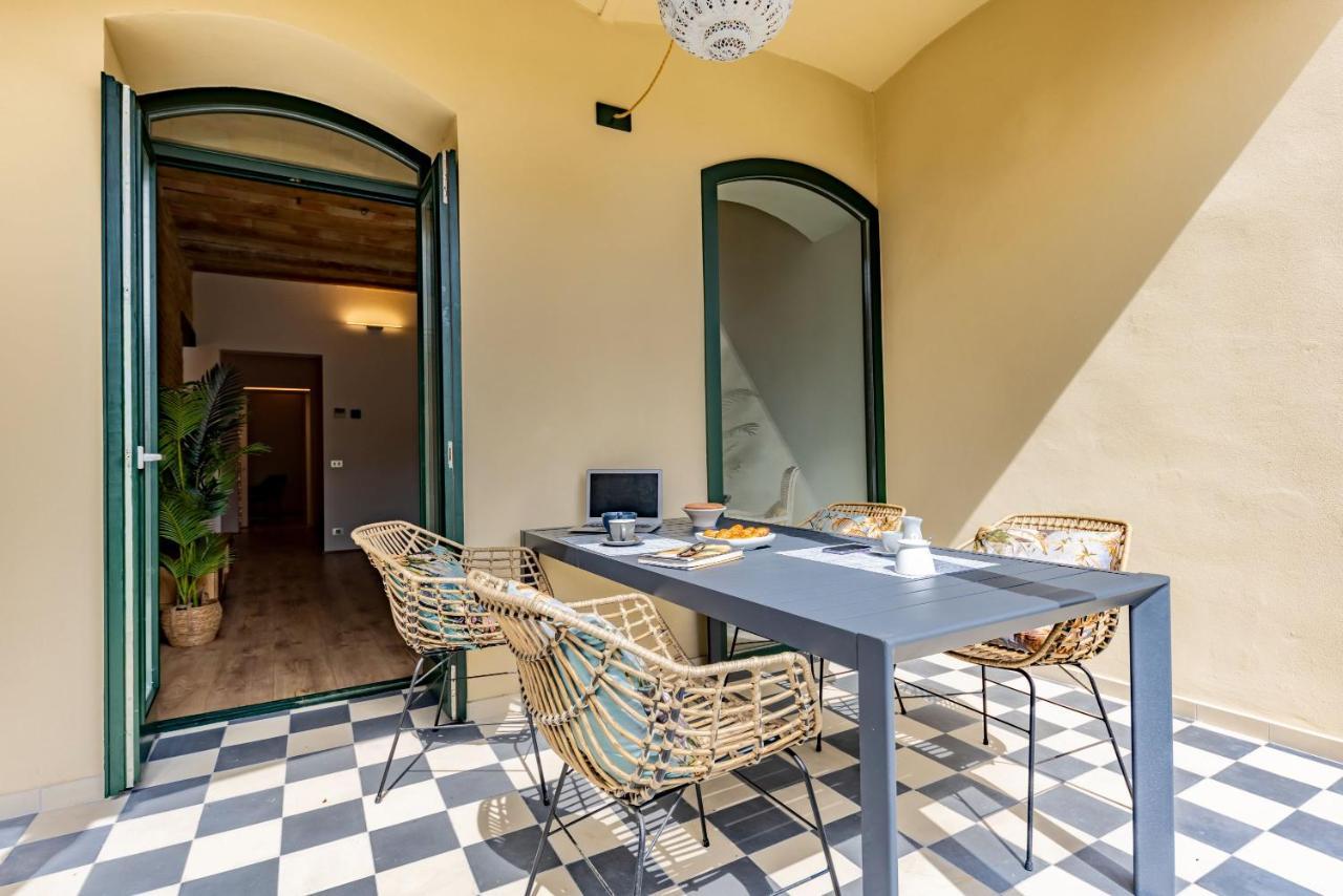 Apartment Bravissimo Placa De La Independencia Garden View, With Large Terrace *